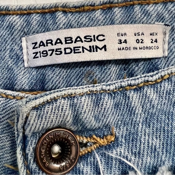 ZARA premium Destroyed Frayed Asymmetrical Flare Jeans size 2 women’s 100 cotton - Picture 5 of 13